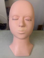 Practice Mannequin LE16E for Lash Extensions Light Lash Practice Mannequin