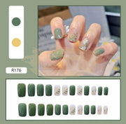 Press On Nails - R176